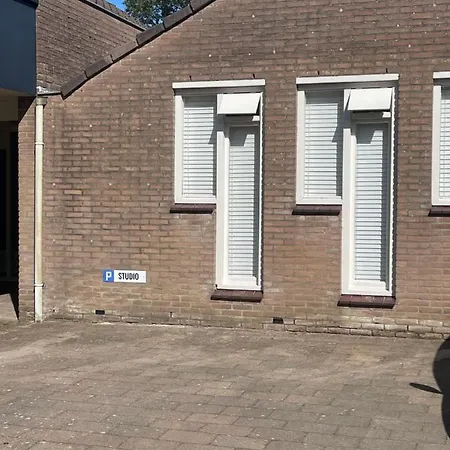 Gezellige Knusse Met Bubbelbad Apartamento Huizen