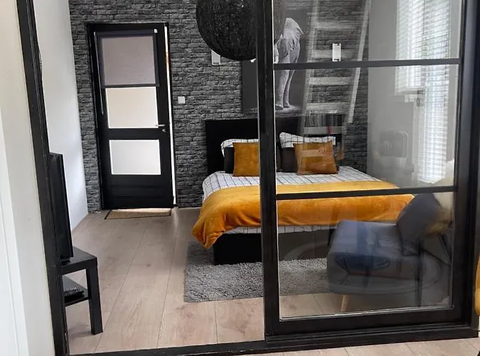 Gezellige Knusse Met Bubbelbad شقة هاوْسِن